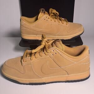 Nike Dunk Low Size US 10.5 Retro Wheat HQ1932-700 Men’s Brown Light Rubber Sole
